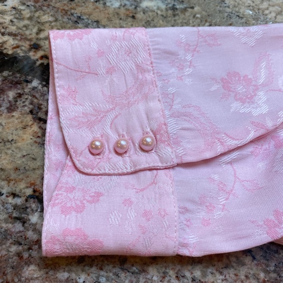 Dressbarn Size Large Pink Floral Pattern 3/4 Sleeve Button-Down Blouse - Picture 9 of 12